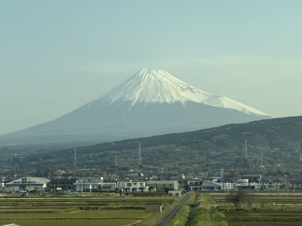 新幹線からみた富士山